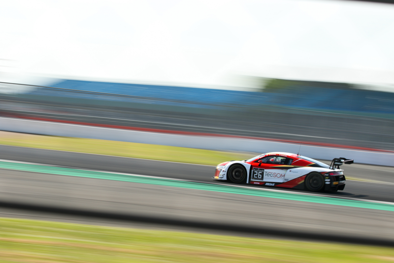 Illustration for article titled Blancpain GT Photos from Silverstone